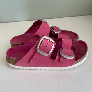 Birkenstocks pink
